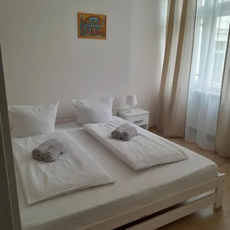 Lubert Apartmany S.R.O Prague Extérieur photo