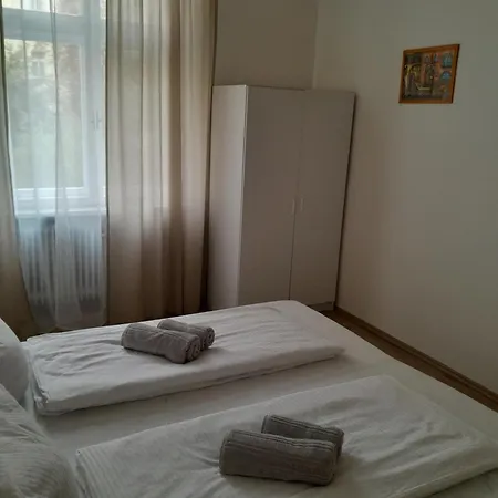 Lubert Apartmany S.R.O Prague Chambre photo