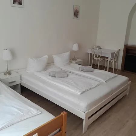 Lubert Apartmany S.R.O Prague Extérieur photo