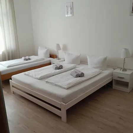 Lubert Apartmany S.R.O Prague Extérieur photo
